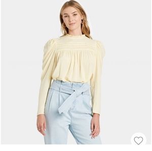 Long sleeve pintuck Top